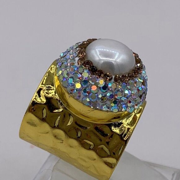 Ring, NWOT, real pearl, gold, crystals, adjustable size, statement, - Picture 5 of 14